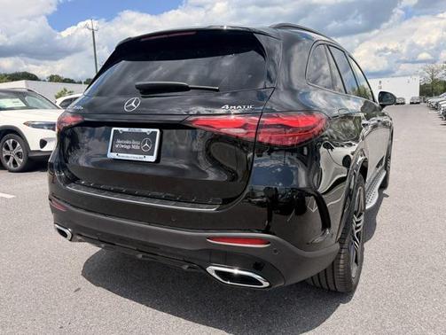 2025 Mercedes-Benz GLC 350e Base