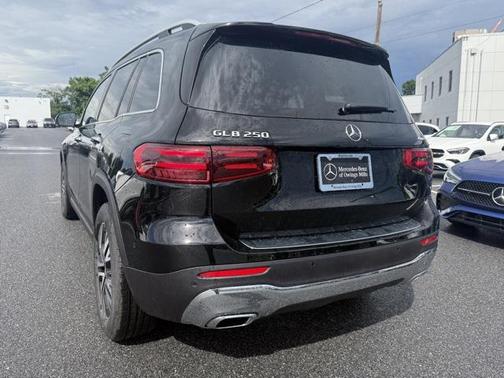 2025 Mercedes-Benz GLB 250 4MATIC