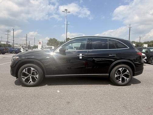 2025 Mercedes-Benz GLC 350e Base