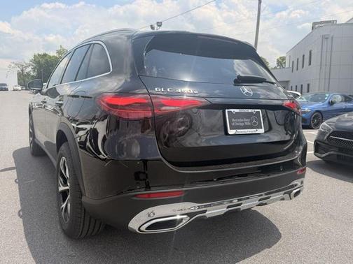 2025 Mercedes-Benz GLC 350e Base
