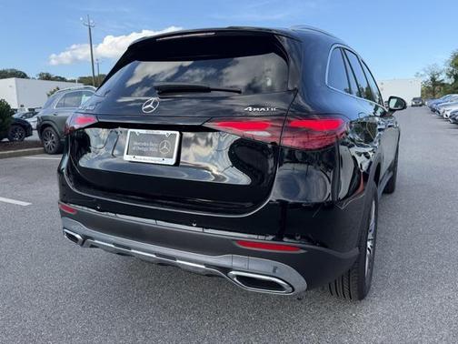 2026 Mercedes-Benz GLC 300 4MATIC