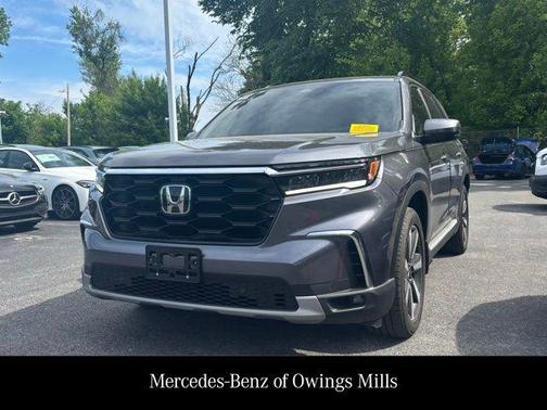 Modern Steel Metallic 2024 Honda Pilot Touring 8-Passenger
