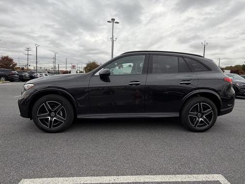2026 Mercedes-Benz GLC 300 4MATIC