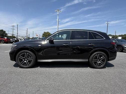 2025 Mercedes-Benz GLC 350e Base