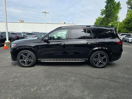 Obsidian Black Metallic 2024 Mercedes-Benz GLS 450 4MATIC