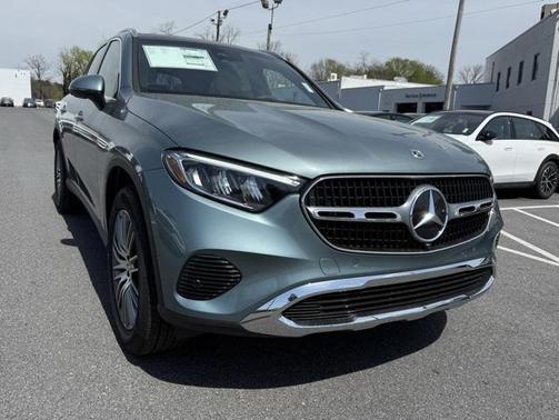 2025 Mercedes-Benz GLC 300 4MATIC