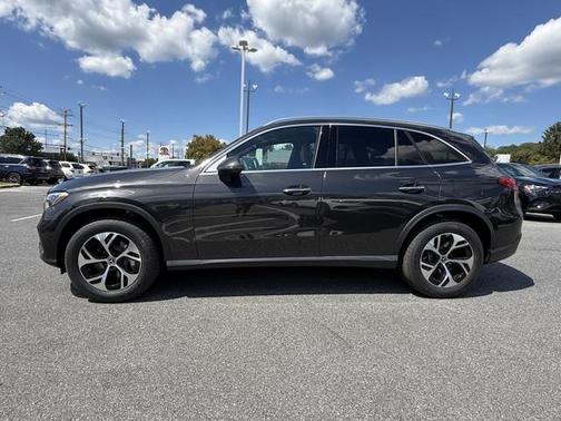 2026 Mercedes-Benz GLC 300 Base