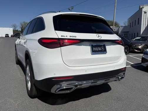 2025 Mercedes-Benz GLC 300 4MATIC