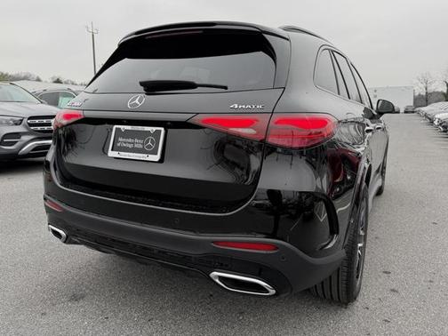 2026 Mercedes-Benz GLC 300 4MATIC