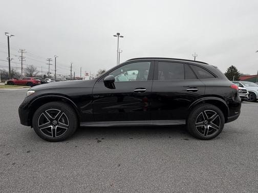 2026 Mercedes-Benz GLC 300 4MATIC