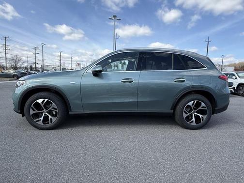 2025 Mercedes-Benz GLC 350e Base
