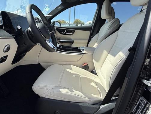 2026 Mercedes-Benz GLC 300 Base