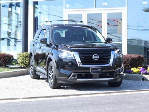 2024 Nissan Pathfinder Platinum 4WD