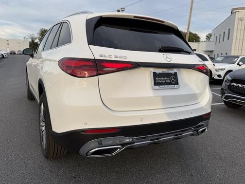 2026 Mercedes-Benz GLC 300 4MATIC