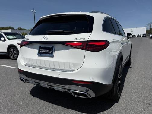 2025 Mercedes-Benz GLC 350e Base