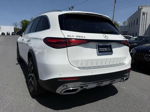 2025 Mercedes-Benz GLC 350e Base