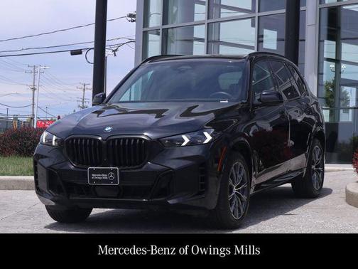 Black Sapphire Metallic 2024 BMW X5 xDrive40i