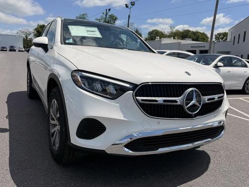 2025 Mercedes-Benz GLC 300 4MATIC