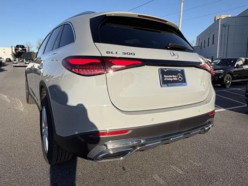 2026 Mercedes-Benz GLC 300 4MATIC