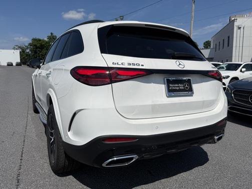 2025 Mercedes-Benz GLC 350e Base