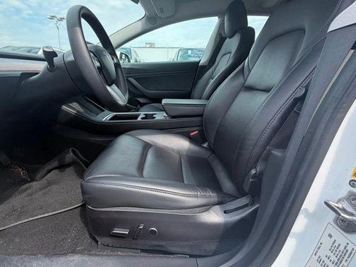 Pearl White Multi-Coat 2021 Tesla Model 3 Long Range