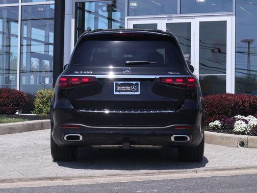 Obsidian Black Metallic 2025 Mercedes-Benz GLS 450 4MATIC