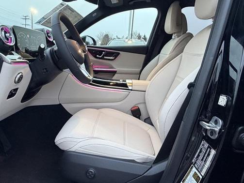 2026 Mercedes-Benz GLC 300 4MATIC