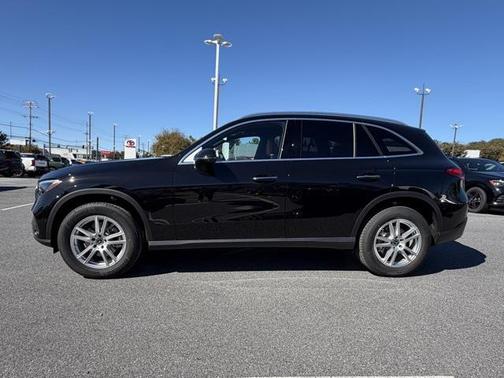 2026 Mercedes-Benz GLC 300 4MATIC