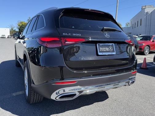 2026 Mercedes-Benz GLC 300 4MATIC