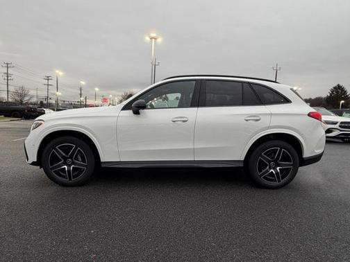 2026 Mercedes-Benz GLC 300 4MATIC