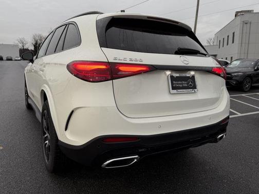 2026 Mercedes-Benz GLC 300 4MATIC