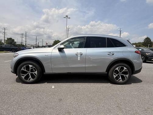 2025 Mercedes-Benz GLC 350e Base