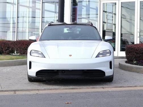 2025 Porsche Taycan 4