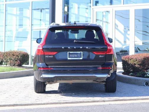 2022 Volvo XC60 B6 Inscription