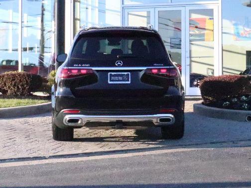 Black 2024 Mercedes-Benz GLS 450 4MATIC