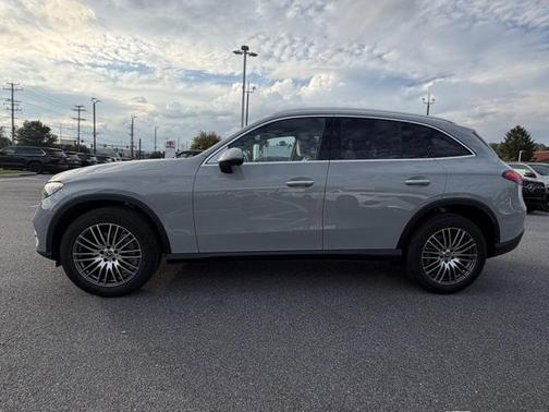 2026 Mercedes-Benz GLC 300 4MATIC