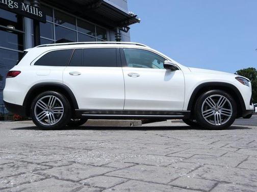2022 Mercedes-Benz GLS 450 4MATIC
