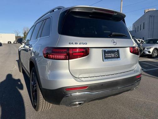 2026 Mercedes-Benz GLB 250 4MATIC