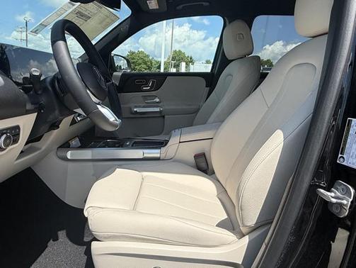 2025 Mercedes-Benz GLB 250 4MATIC