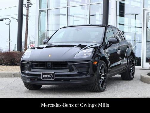 2022 Porsche Macan Base