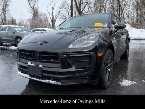 2022 Porsche Macan Base