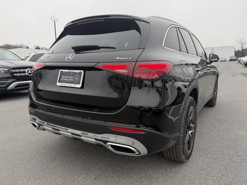 2026 Mercedes-Benz GLC 300 4MATIC