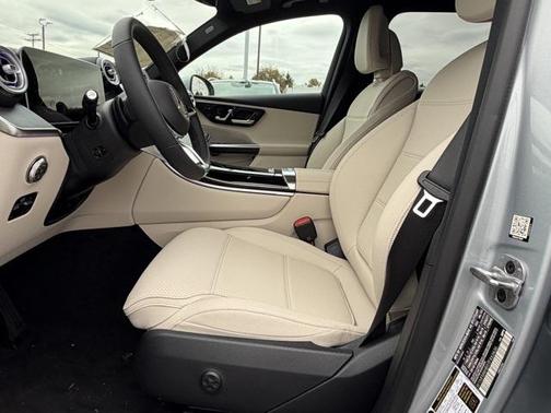 2026 Mercedes-Benz GLC 300 4MATIC