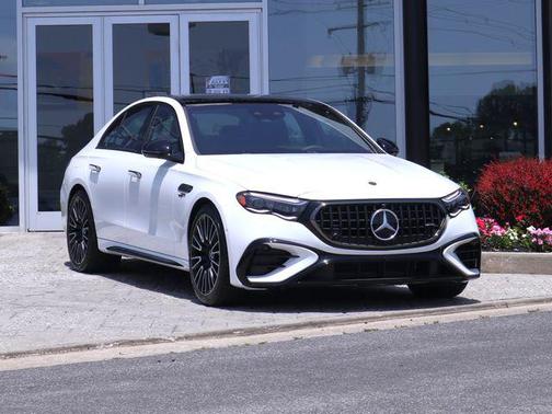 Moonlight White Metallic 2026 Mercedes-Benz AMG E 53 E 4MATIC+