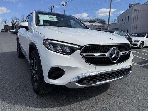 2025 Mercedes-Benz GLC 350e Base