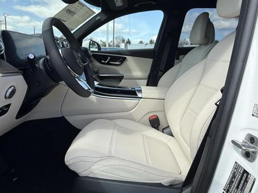 2025 Mercedes-Benz GLC 350e Base