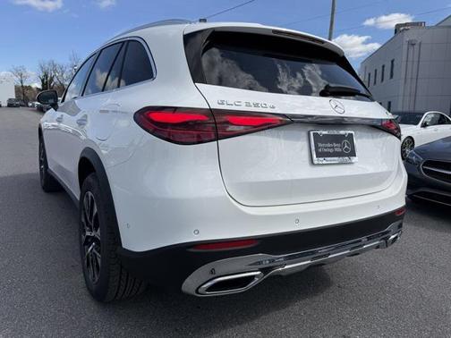 2025 Mercedes-Benz GLC 350e Base