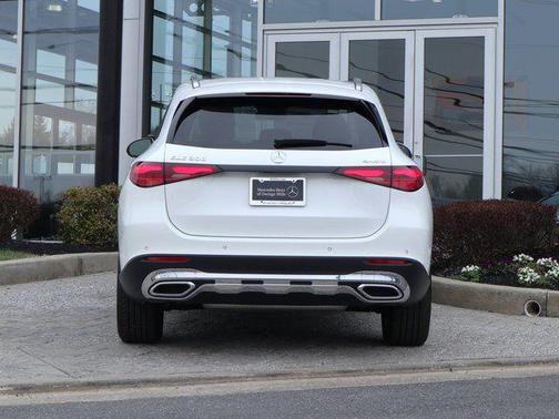 2025 Mercedes-Benz GLC 300 4MATIC