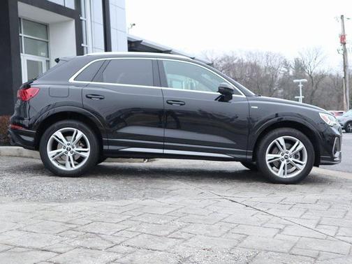 2023 Audi Q3 45 S line Premium Plus