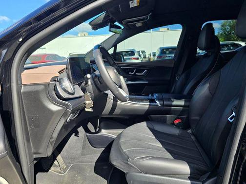 Obsidian Black Metallic 2023 Mercedes-Benz EQE 350 4MATIC